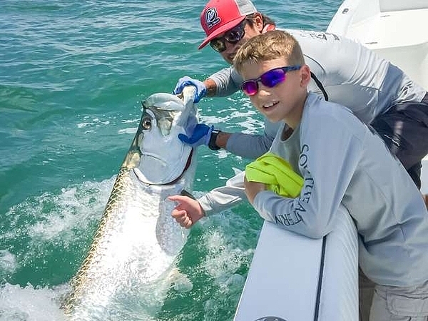 Where Tampa Fishing Charters Go for Tarpon During Peak Season